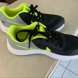 Kids - Nike Tennis Shoes